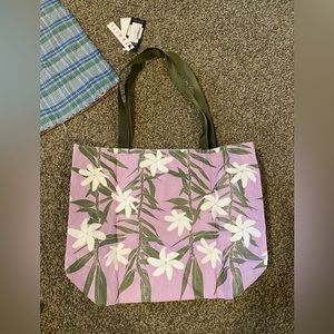 Aloha collection reversible tote , brand new with tags , discontinued print